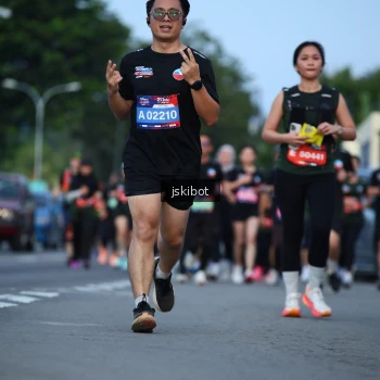 Runner Photo 3700775