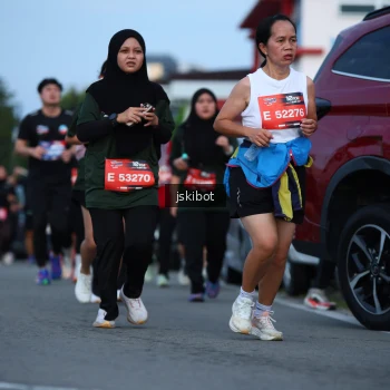 Runner Photo 3700799