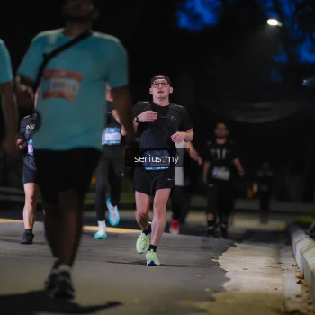 Runner Photo 3700818
