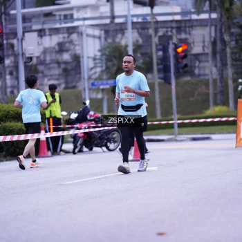 Runner Photo 3700820