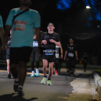 Runner Photo 3700824