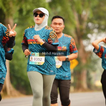 Runner Photo 3700843