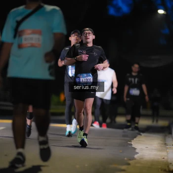 Runner Photo 3700853