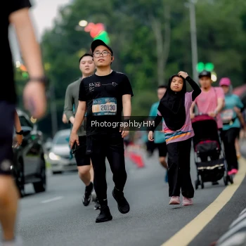 Runner Photo 3700855