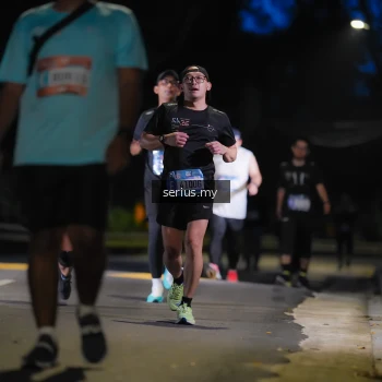 Runner Photo 3700858