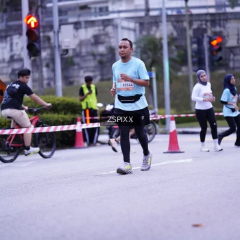 Runner Photo 3700889