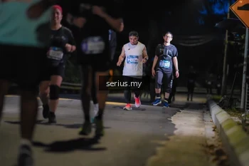 Runner Photo 3700892