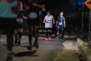 Runner Photo 3700899