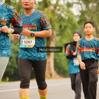 Runner Photo 3700904