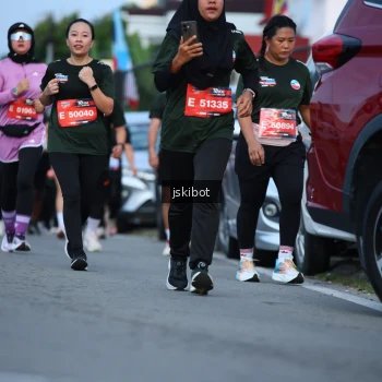 Runner Photo 3700919