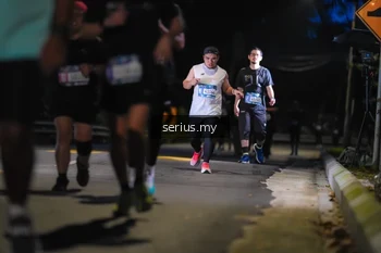 Runner Photo 3700923