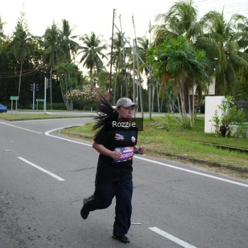 Runner Photo 3700936