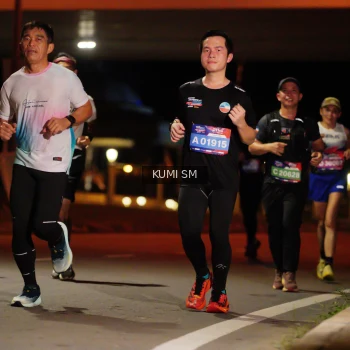 Runner Photo 3700940