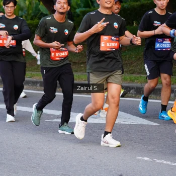 Runner Photo 3700956
