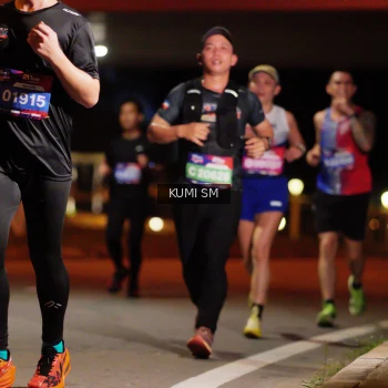 Runner Photo 3700968