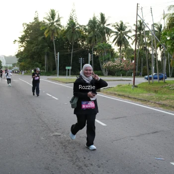 Runner Photo 3700972