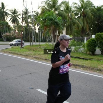 Runner Photo 3700973