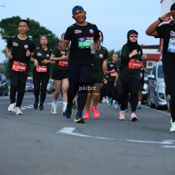 Runner Photo 3700979