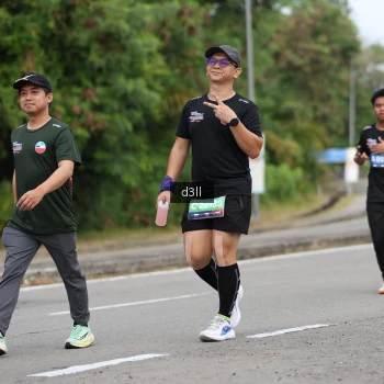 Runner Photo 3700981