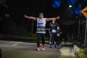 Runner Photo 3700982