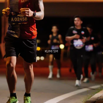Runner Photo 3700997