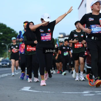 Runner Photo 3701012