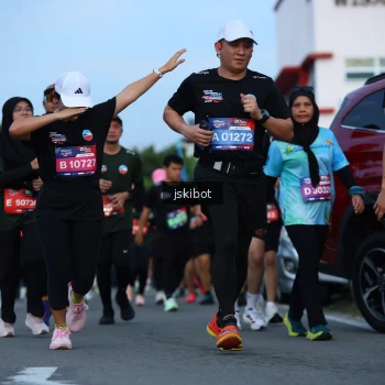 Runner Photo 3701014