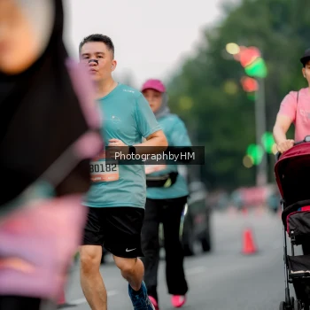 Runner Photo 3701029