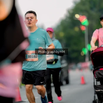 Runner Photo 3701034