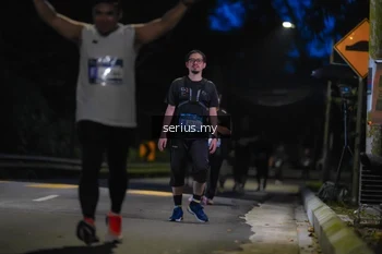 Runner Photo 3701043