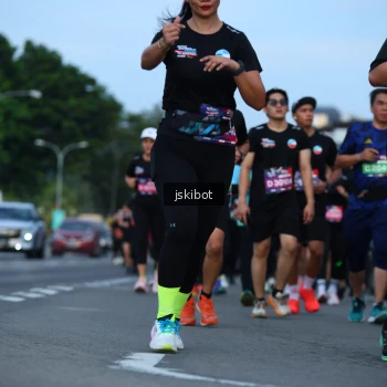Runner Photo 3701046