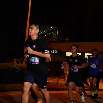 Runner Photo 3701059