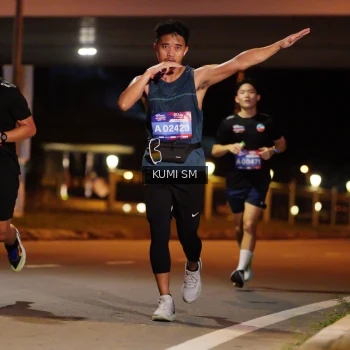 Runner Photo 3701066