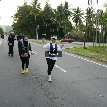Runner Photo 3701073