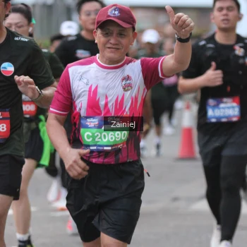 Runner Photo 3701115