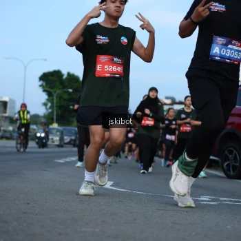 Runner Photo 3701150