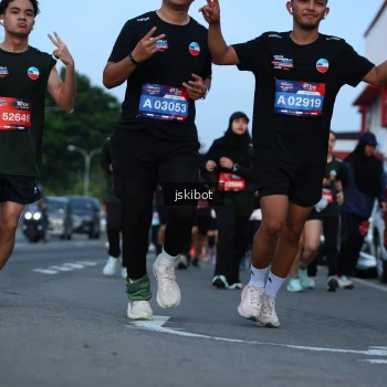 Runner Photo 3701158