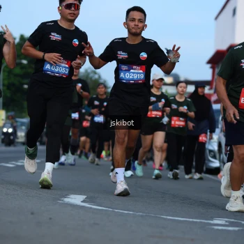 Runner Photo 3701165