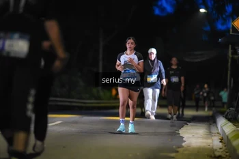 Runner Photo 3701172