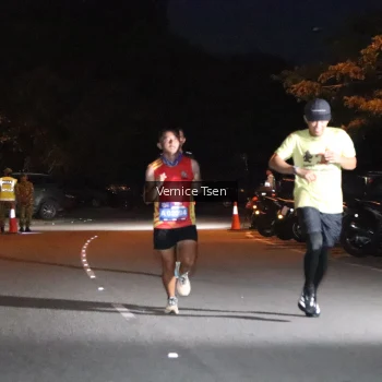Runner Photo 3701174