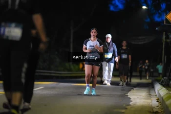 Runner Photo 3701175