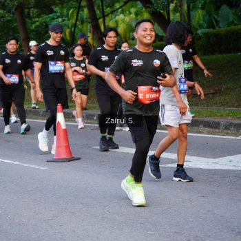 Runner Photo 3701186