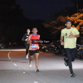 Runner Photo 3701205