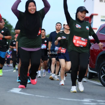 Runner Photo 3701224