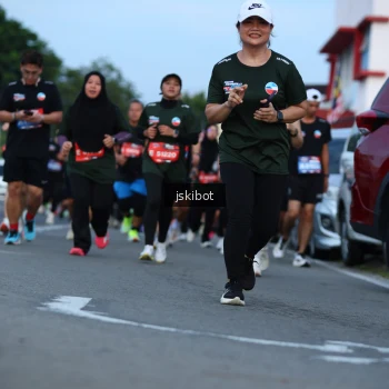 Runner Photo 3701260