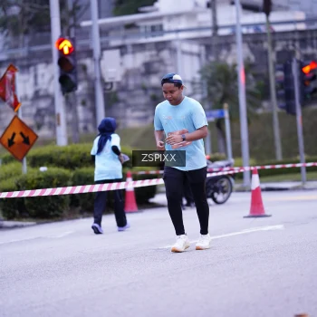 Runner Photo 3701275