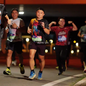 Runner Photo 3701276