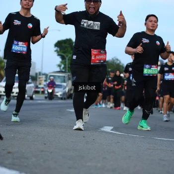 Runner Photo 3701287