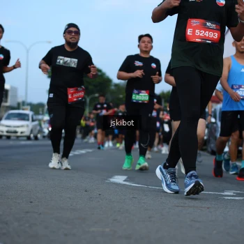 Runner Photo 3701288