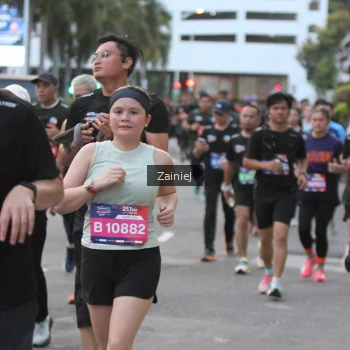 Runner Photo 3701292